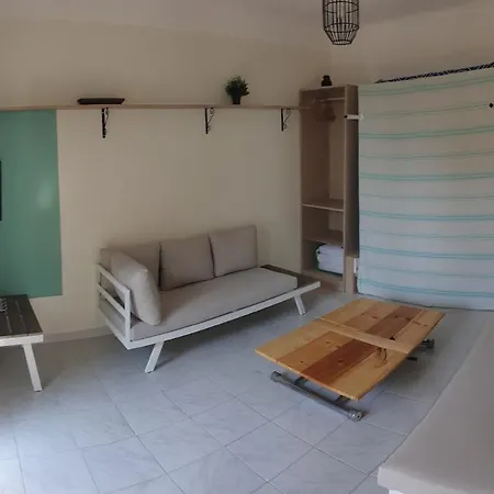 Apartment A 5 Minute A Pieds De La *